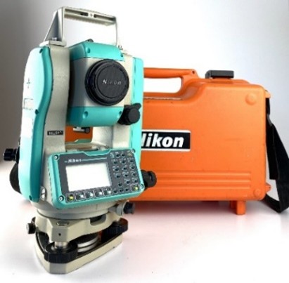Nikon DTM 322 Total Station